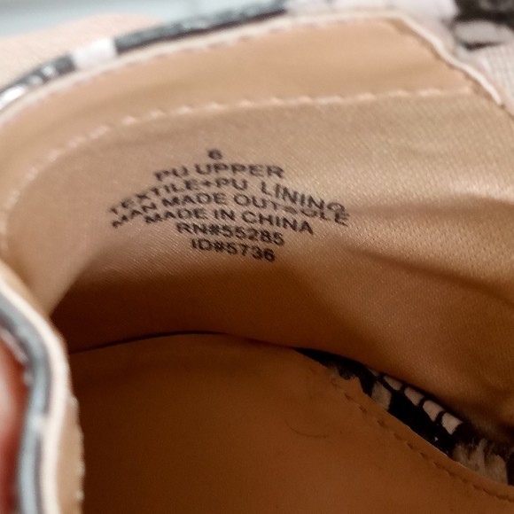 Express Women's Snakeskin Print Pointed Toe Mule Shoe in Size 6 - Picture 7 of 10